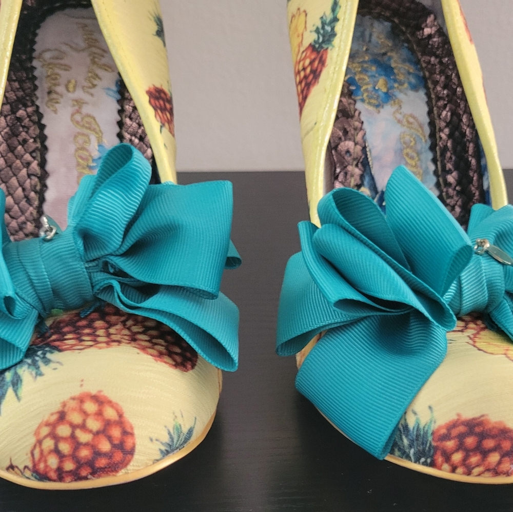 IRREGULAR CHOICE Ascot Yellow Pineapple Heels EU 41/US 10